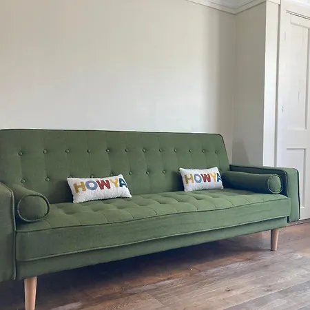 Town House With Free Parking